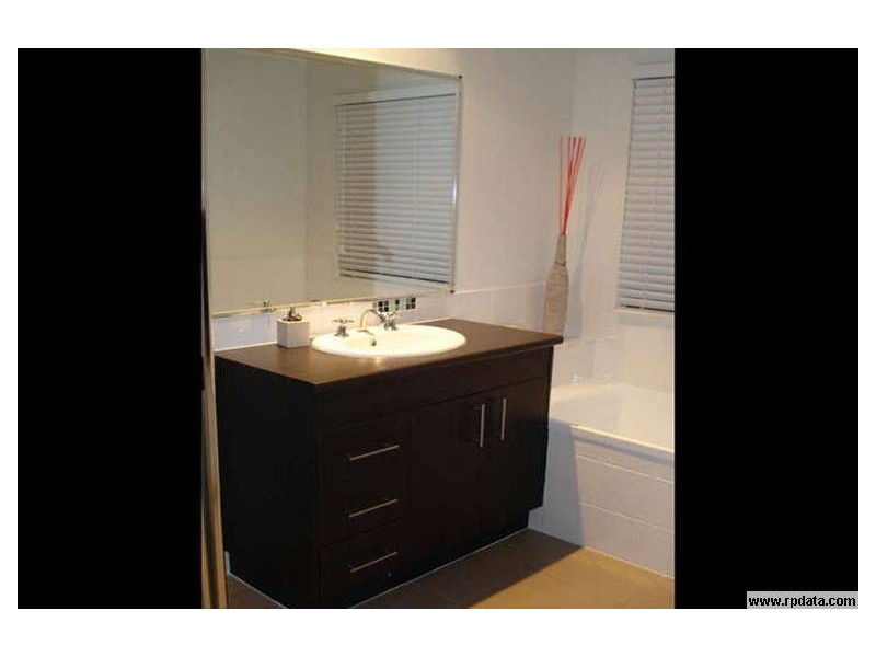 12 Brooke Avenue, Southport QLD 4215