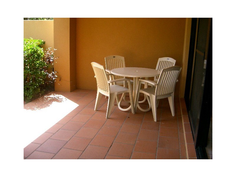 3252 The Palladian Drive, Hope Island QLD 4212