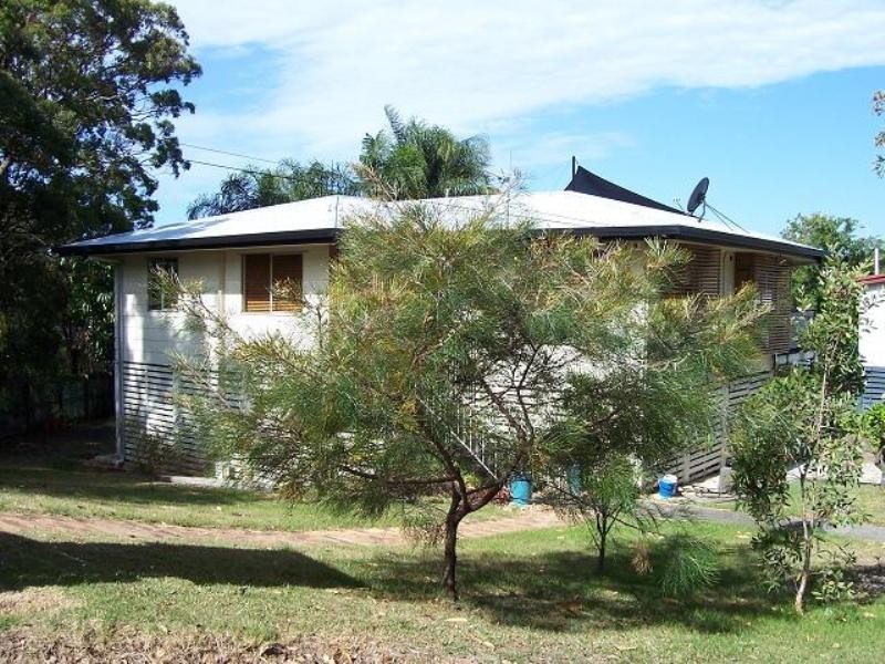 70 Woomera Crescent, Southport QLD 4215