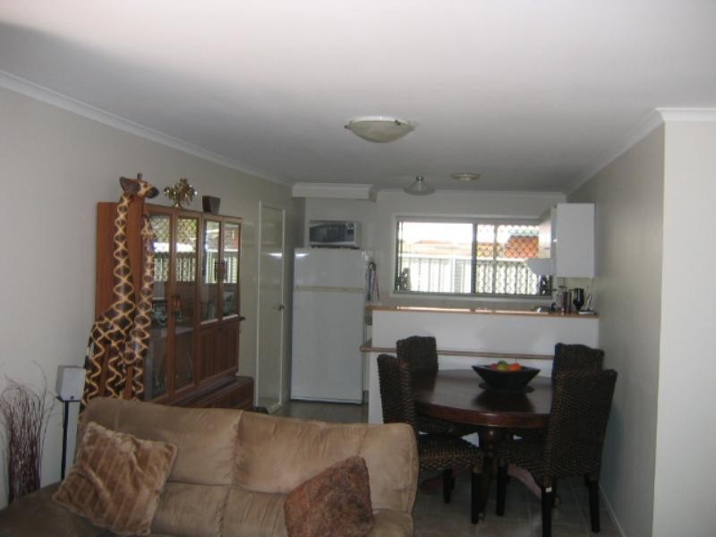 2/74 Botanical Drive, Labrador QLD 4215