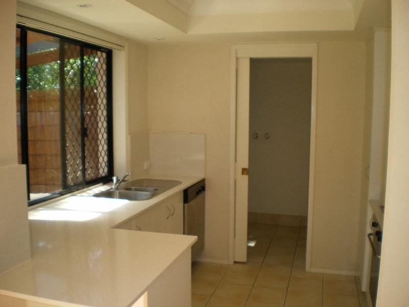 3/125 Pohlman Street, Southport QLD 4215