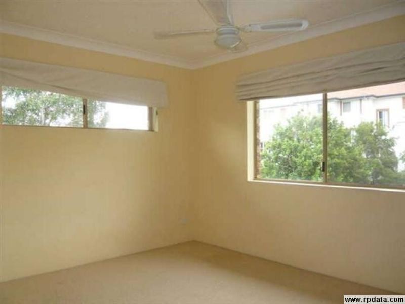 11/144 Marine Parade, Southport QLD 4215