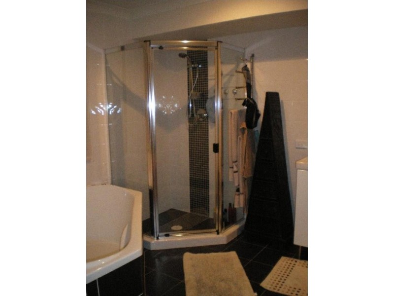 43 Nottinghill Gate Drive, Arundel QLD 4214