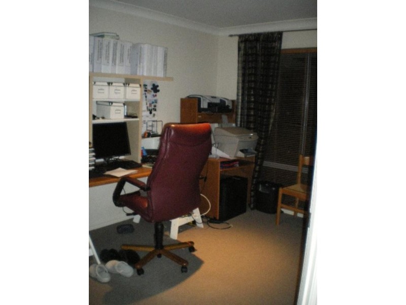 43 Nottinghill Gate Drive, Arundel QLD 4214