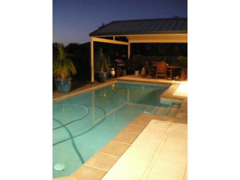 43 Nottinghill Gate Drive, Arundel QLD 4214