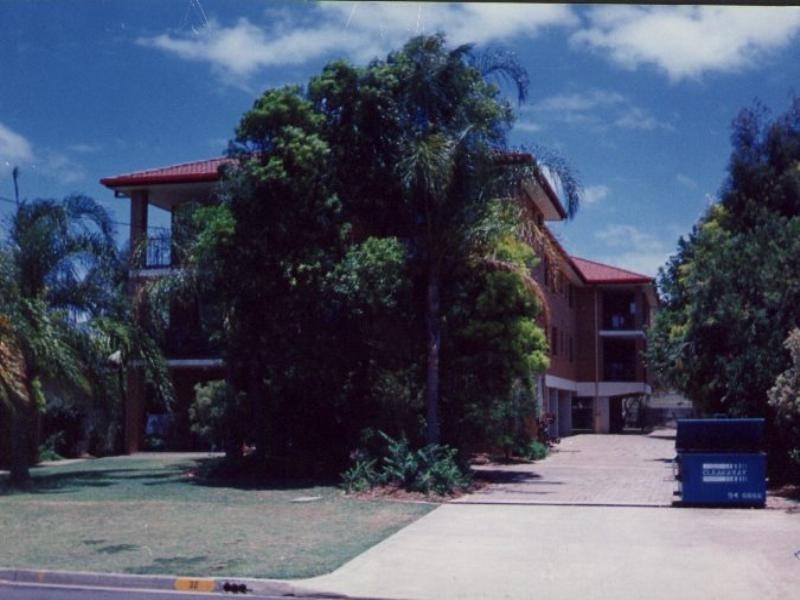 8/32 Imperial Parade, Labrador QLD 4215