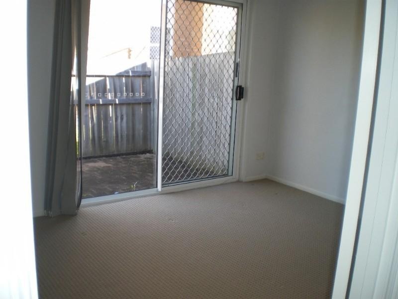 1/4 Calvary Court, Labrador QLD 4215