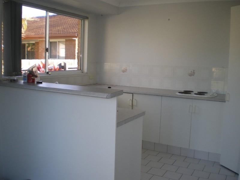 1/4 Calvary Court, Labrador QLD 4215