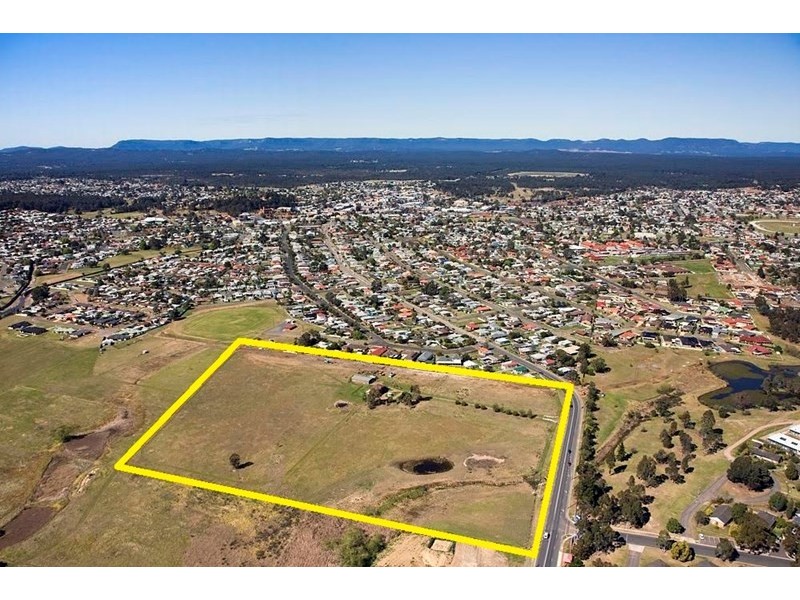 6 Wine Country Drive, Cessnock NSW 2325