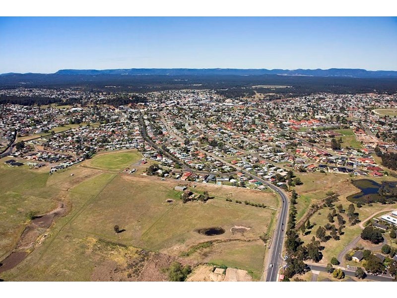 6 Wine Country Drive, Cessnock NSW 2325