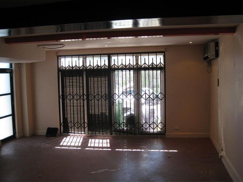 (Rear) Trivetts Lane, Balmain NSW 2041