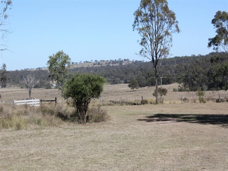 77 Goombungee Dam Road, Goombungee QLD 4354