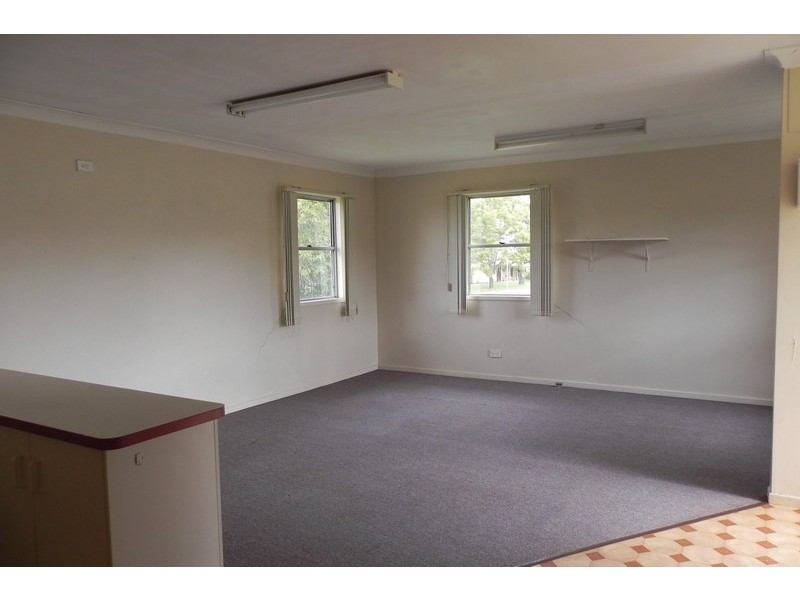 1 Felton Road, Southbrook QLD 4363