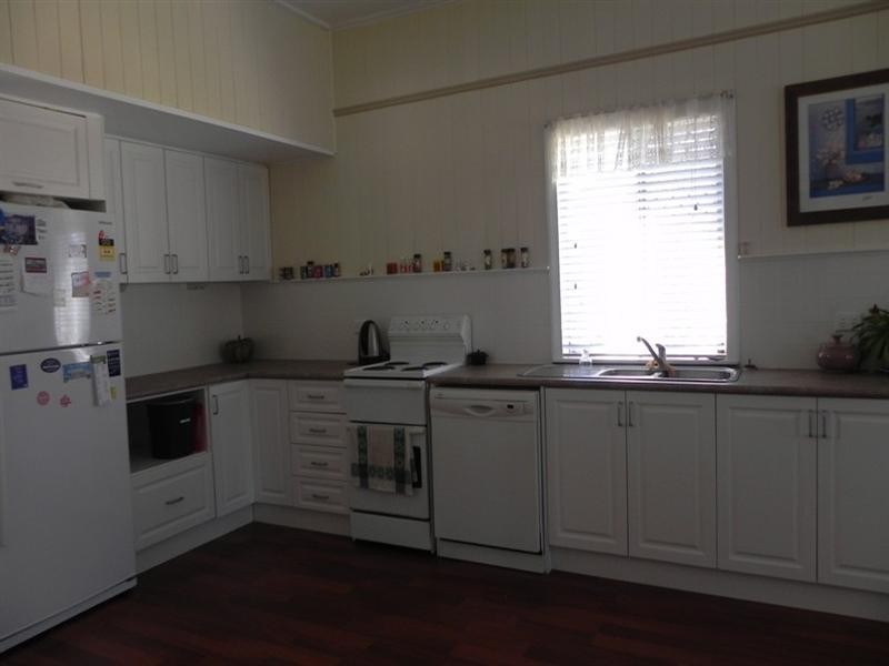 5 Short Street, Southbrook QLD 4363