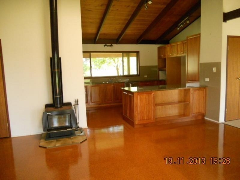 32 Bailey St,, Southbrook QLD 4363