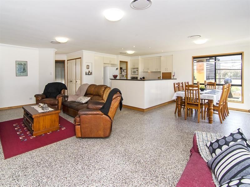 65 Bunkers Hills School Road, Westbrook QLD 4350