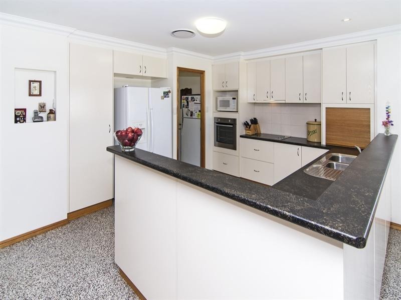 65 Bunkers Hills School Road, Westbrook QLD 4350