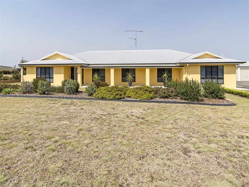 65 Bunkers Hills School Road, Westbrook QLD 4350