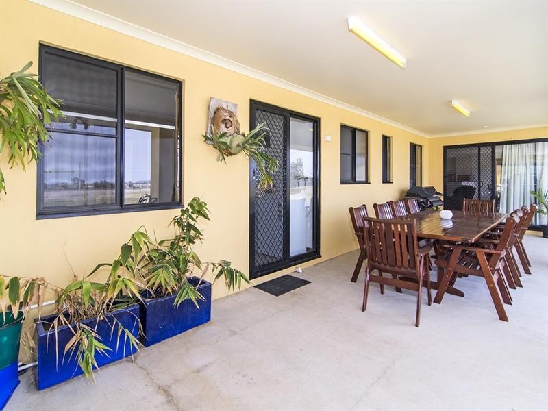 65 Bunkers Hills School Road, Westbrook QLD 4350