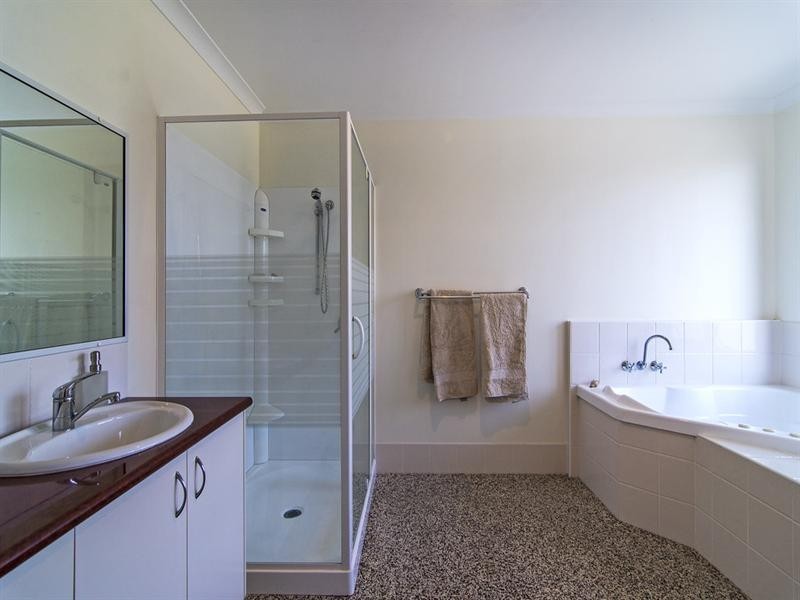 65 Bunkers Hills School Road, Westbrook QLD 4350