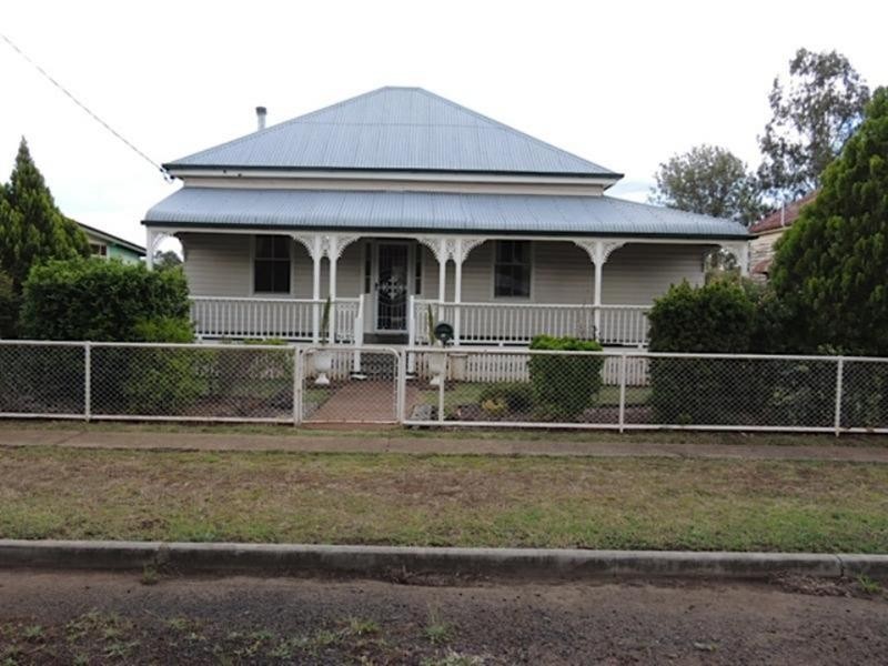 49 Hume Street, Pittsworth QLD 4356