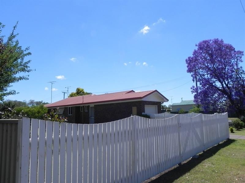 2 White, Pittsworth QLD 4356