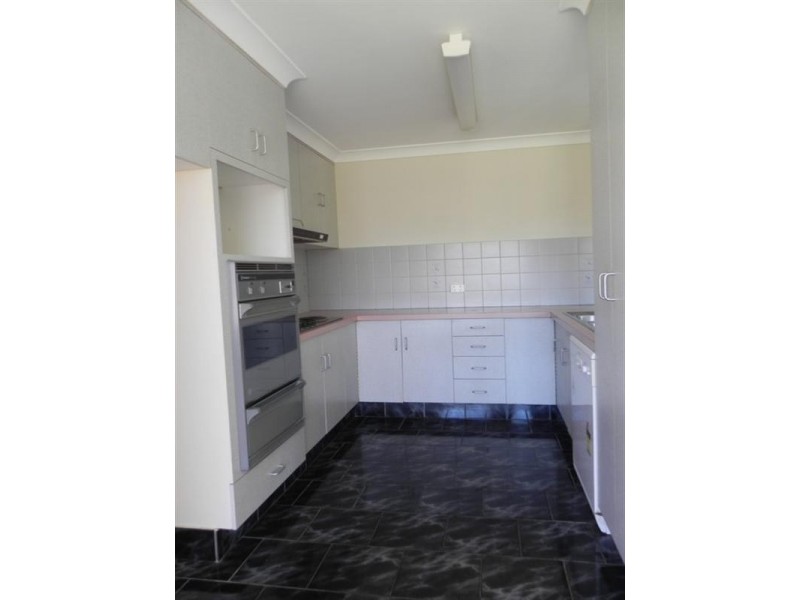 2 White, Pittsworth QLD 4356