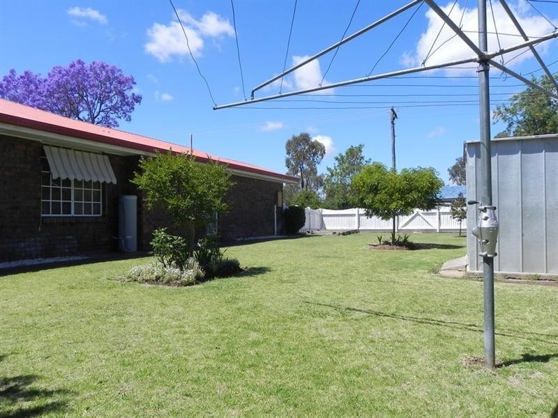 2 White, Pittsworth QLD 4356