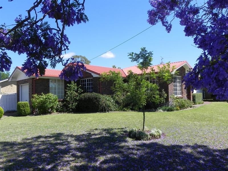 2 White, Pittsworth QLD 4356
