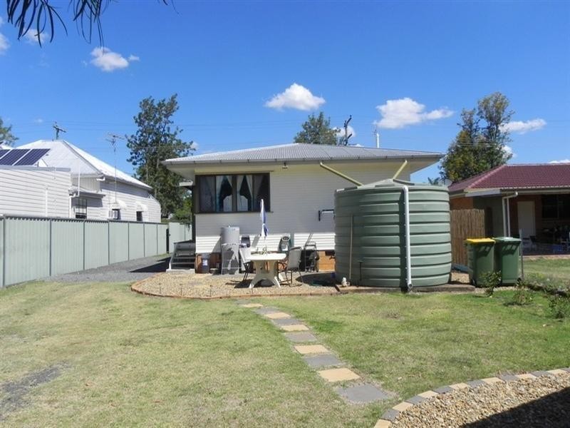 89 Hume, Pittsworth QLD 4356