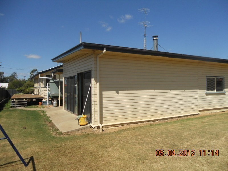 7 Lola Avenue, Millmerran QLD 4357