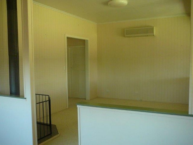 7 Lola Avenue, Millmerran QLD 4357