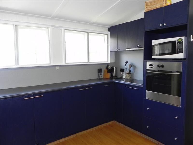 17 Young, Pittsworth QLD 4356