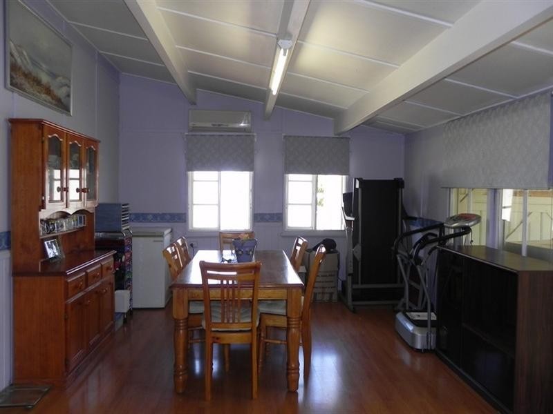 17 Young, Pittsworth QLD 4356