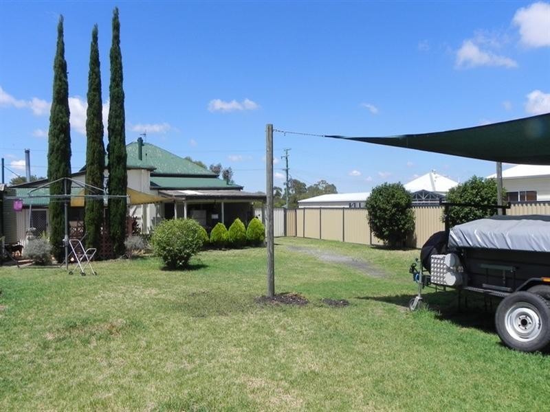 17 Young, Pittsworth QLD 4356