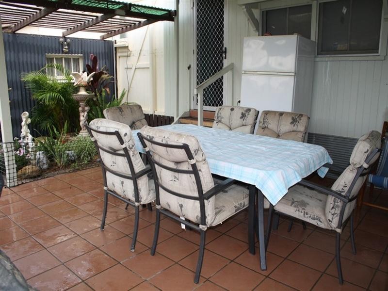 17 Young, Pittsworth QLD 4356