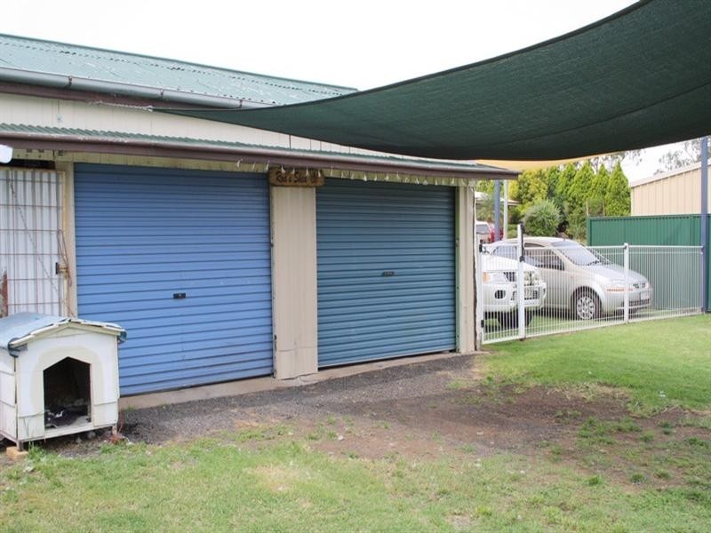 17 Young, Pittsworth QLD 4356