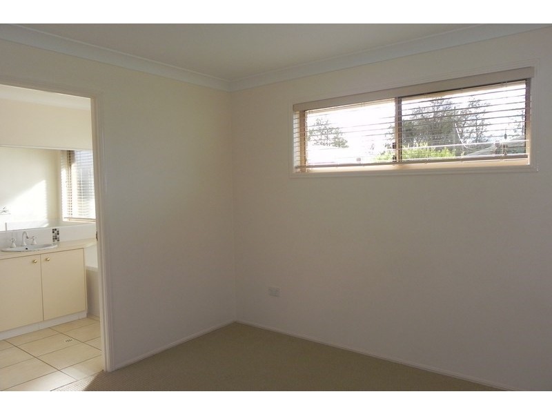 11 McLean, Pittsworth QLD 4356