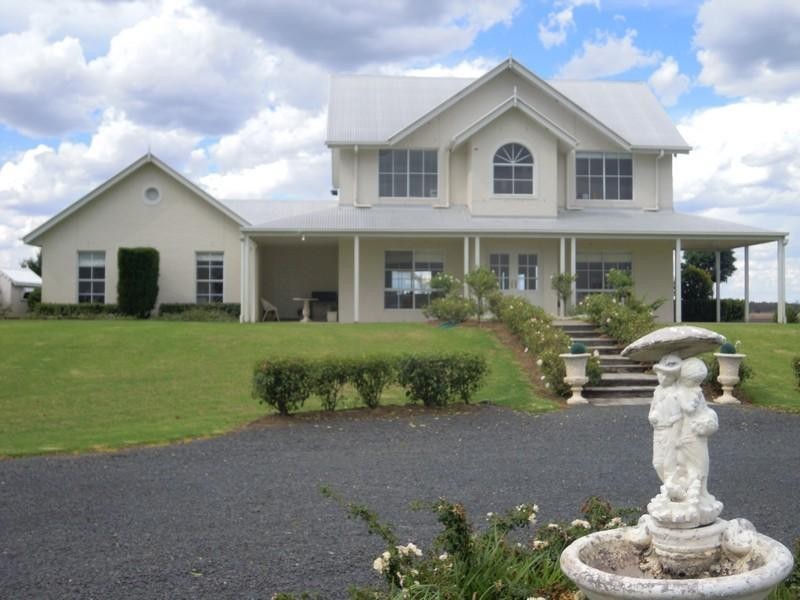 13272 Warrego Highway, Jondaryan QLD 4403