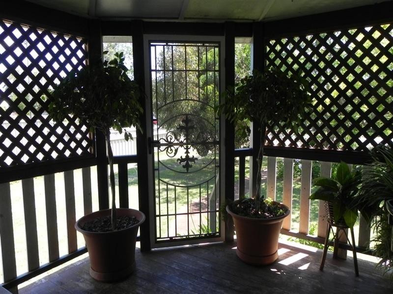 8 Edward, Pittsworth QLD 4356