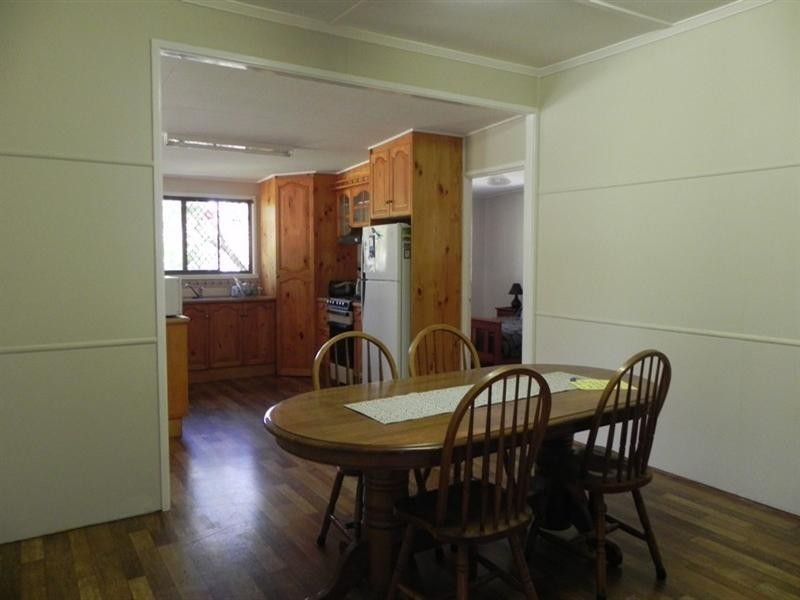 8 Edward, Pittsworth QLD 4356