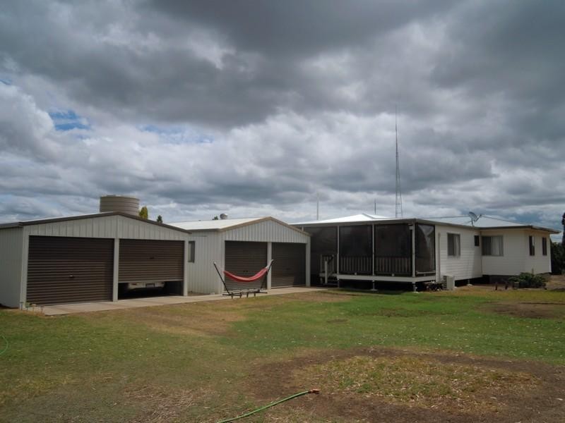 2189 Clifton Leyburn Road, Clifton QLD 4361