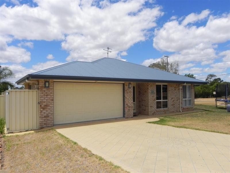 22 Beresford Street, Pittsworth QLD 4356