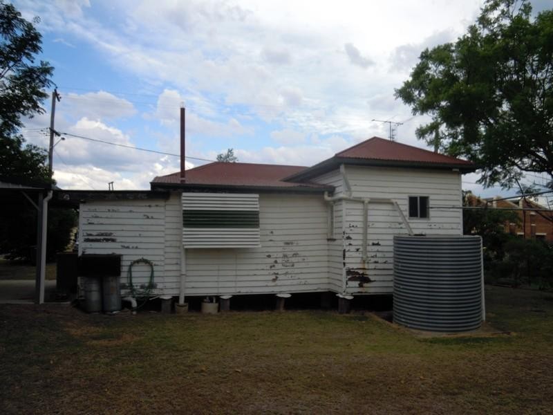 39 King Street, Clifton QLD 4361