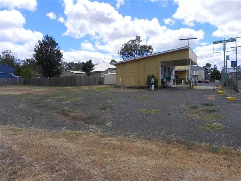 74 OShea Avenue, Southbrook QLD 4363
