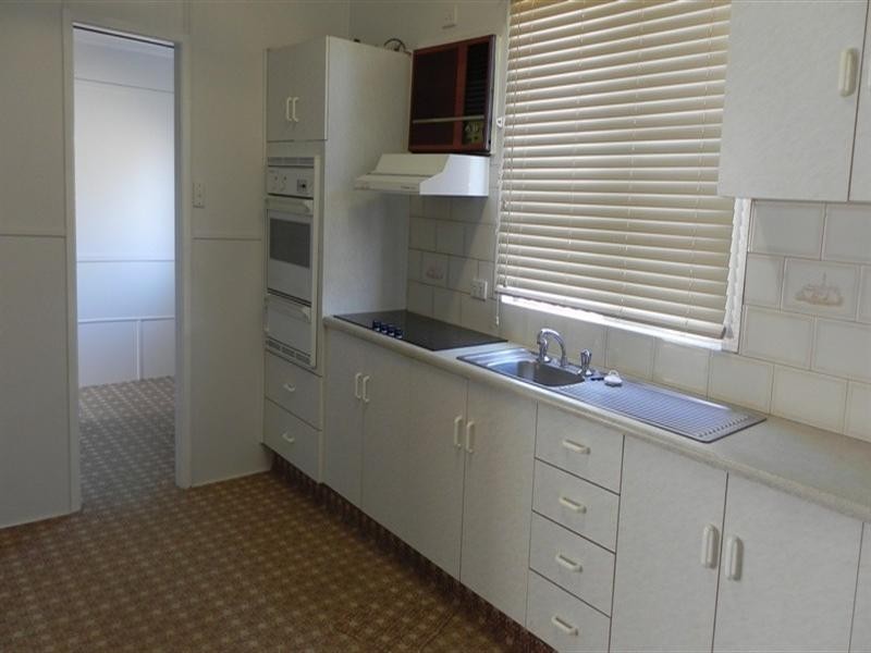 1 Lord Street, Brookstead QLD 4364