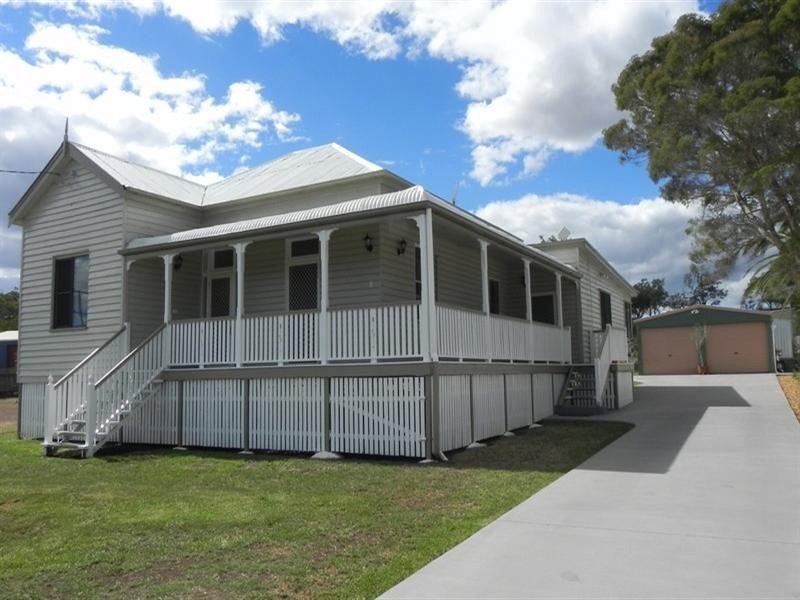 42 OShea Avenue, Southbrook QLD 4363