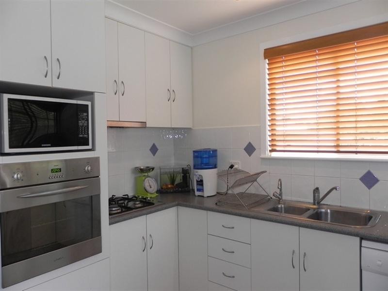 42 OShea Avenue, Southbrook QLD 4363