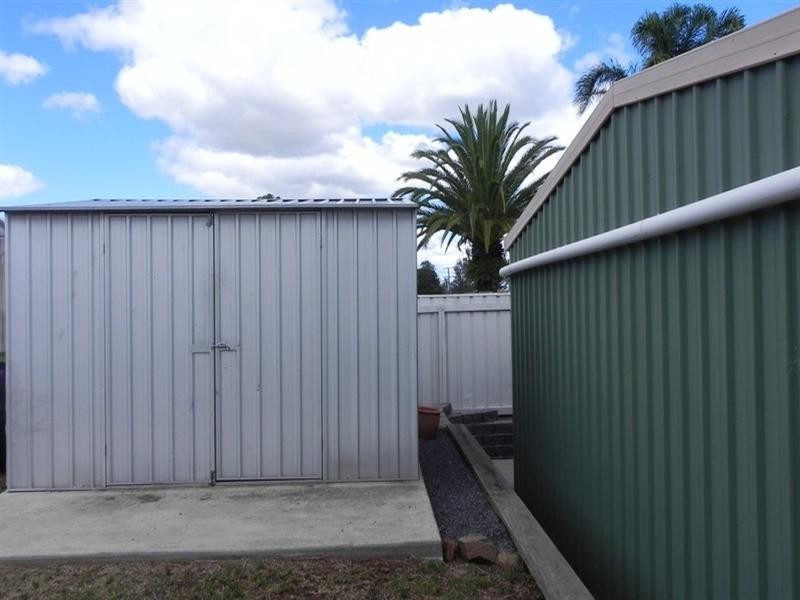 42 OShea Avenue, Southbrook QLD 4363