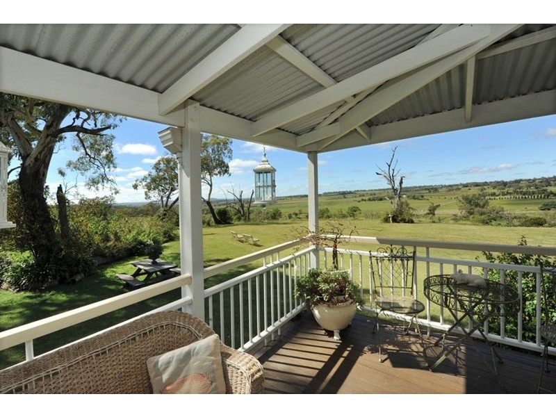 388 Berghofers Road, Athol QLD 4350